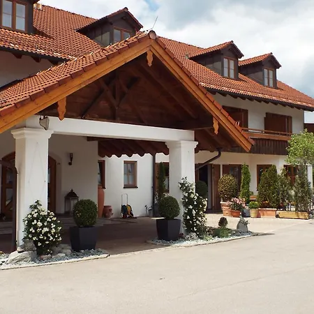Isartaler Hof Hotel 3*
