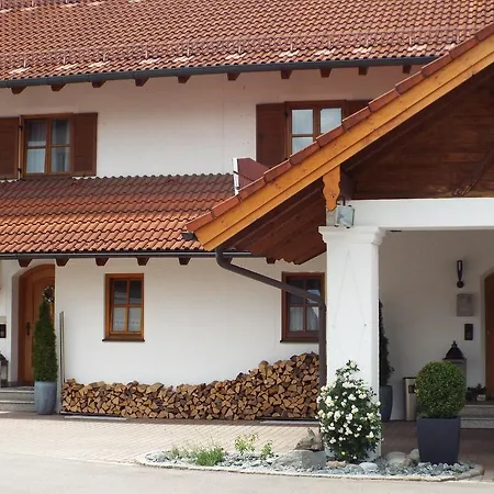 Isartaler Hof 3*